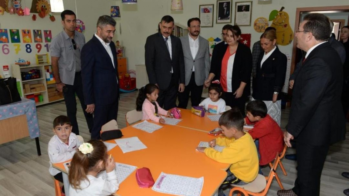 Erzurum valisi sayın Mustafa ÇİFTÇİ’nin okulumuzu ziyareti.